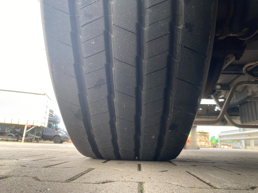 Тентованный полуприцеп Krone SD: фото 13 Тентованный полуприцеп Krone SD: фото 13