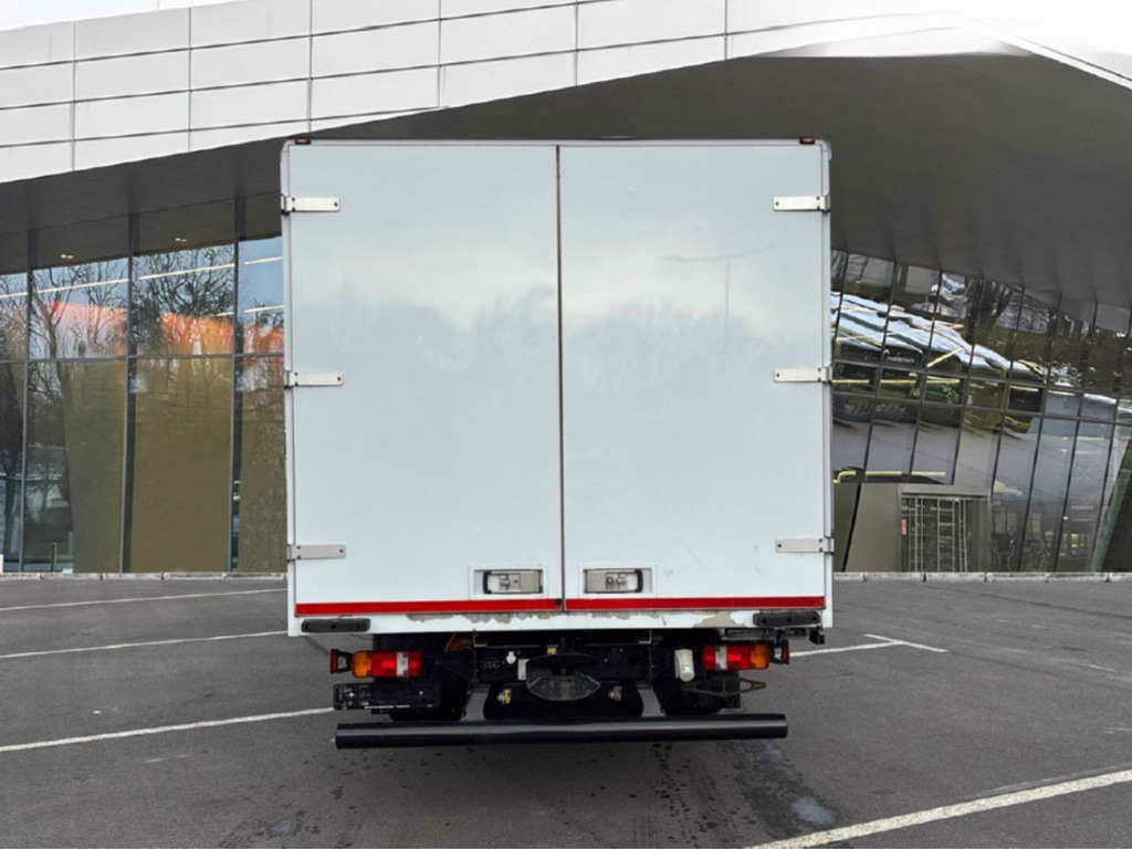 MAN TGL 8.220 4x2 BL - Грузовик с закрытым кузовом: фото 4 MAN TGL 8.220 4x2 BL - Грузовик с закрытым кузовом: фото 4