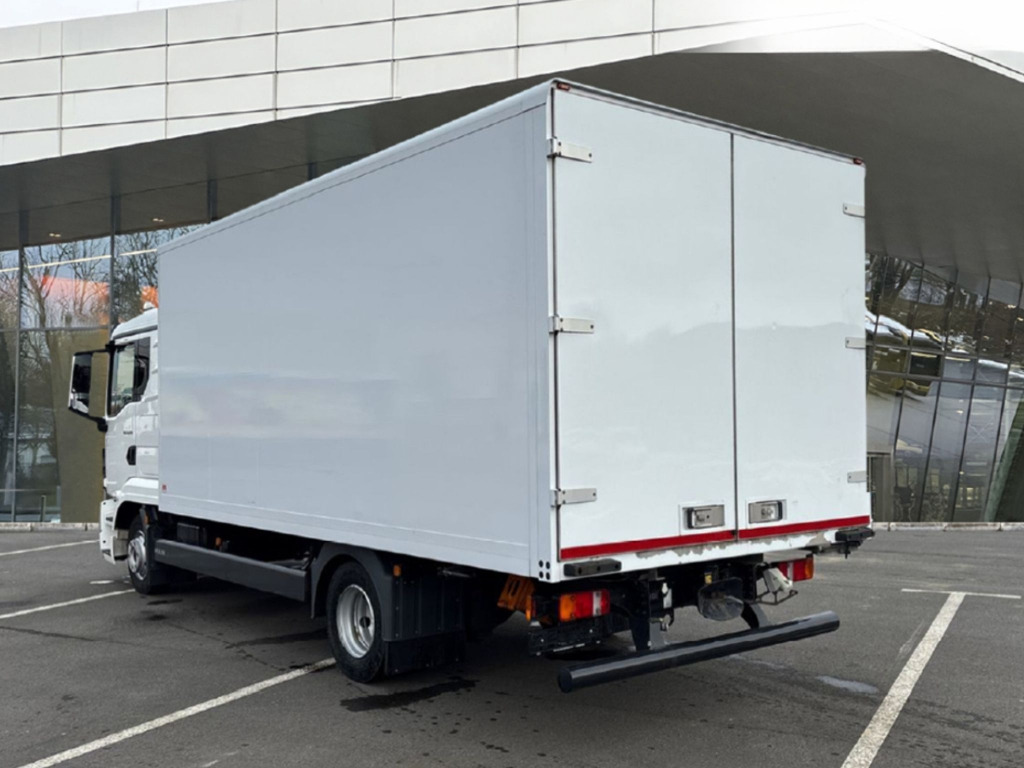 MAN TGL 8.220 4x2 BL - Грузовик с закрытым кузовом: фото 3 MAN TGL 8.220 4x2 BL - Грузовик с закрытым кузовом: фото 3