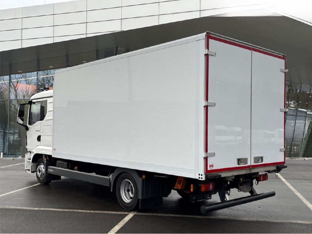 MAN TGL 8.220 4x2 BL - Грузовик с закрытым кузовом: фото 3 MAN TGL 8.220 4x2 BL - Грузовик с закрытым кузовом: фото 3