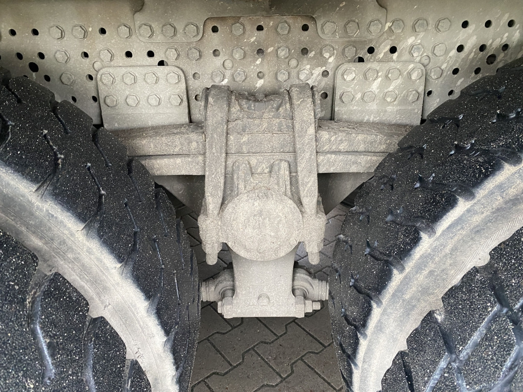 Mercedes-Benz 3540 8x4 Arocs / 9 m³ Intermix-Aufbau - Автобетоносмеситель: фото 2 Mercedes-Benz 3540 8x4 Arocs / 9 m³ Intermix-Aufbau - Автобетоносмеситель: фото 2