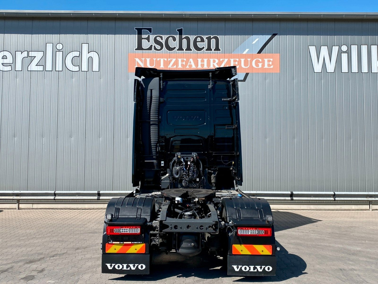 Volvo FH 500 Globetrotter| I-Park-Cool*2x Tank*Spoiler - Тягач: фото 4 Volvo FH 500 Globetrotter| I-Park-Cool*2x Tank*Spoiler - Тягач: фото 4