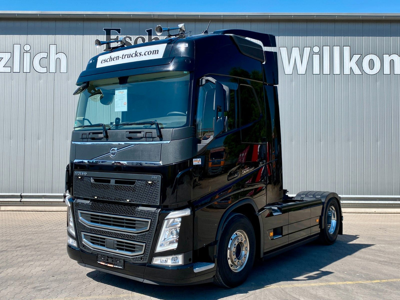Volvo FH 500 Globetrotter| I-Park-Cool*2x Tank*Spoiler - Тягач: фото 1 Volvo FH 500 Globetrotter| I-Park-Cool*2x Tank*Spoiler - Тягач: фото 1