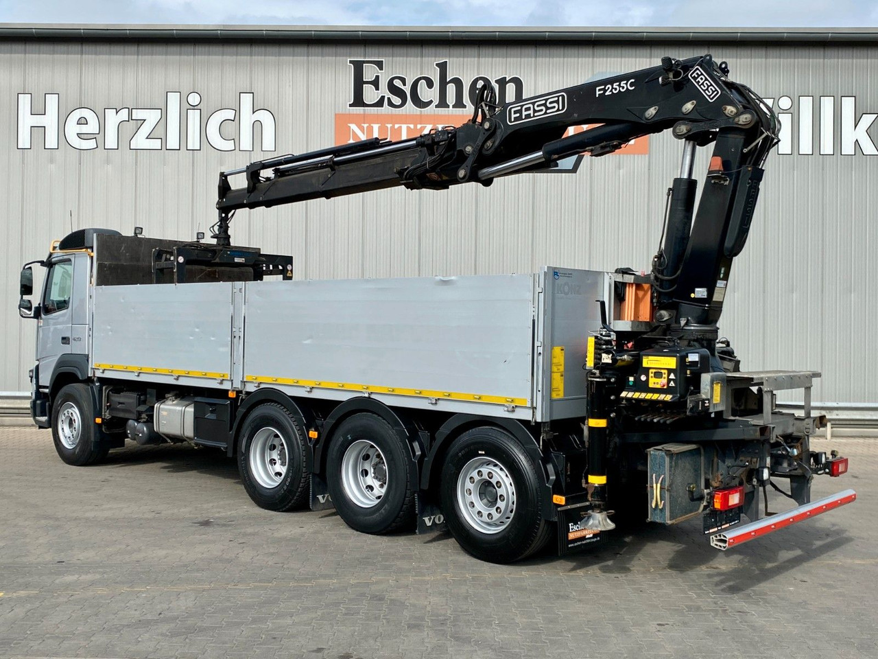 Volvo FMX 420 8x4 | Fassi F255AC2.24XE*FUNK*Fly-Jib*AC - Грузовик бортовой/ Платформа, Автоманипулятор: фото 4 Volvo FMX 420 8x4 | Fassi F255AC2.24XE*FUNK*Fly-Jib*AC - Грузовик бортовой/ Платформа, Автоманипулятор: фото 4