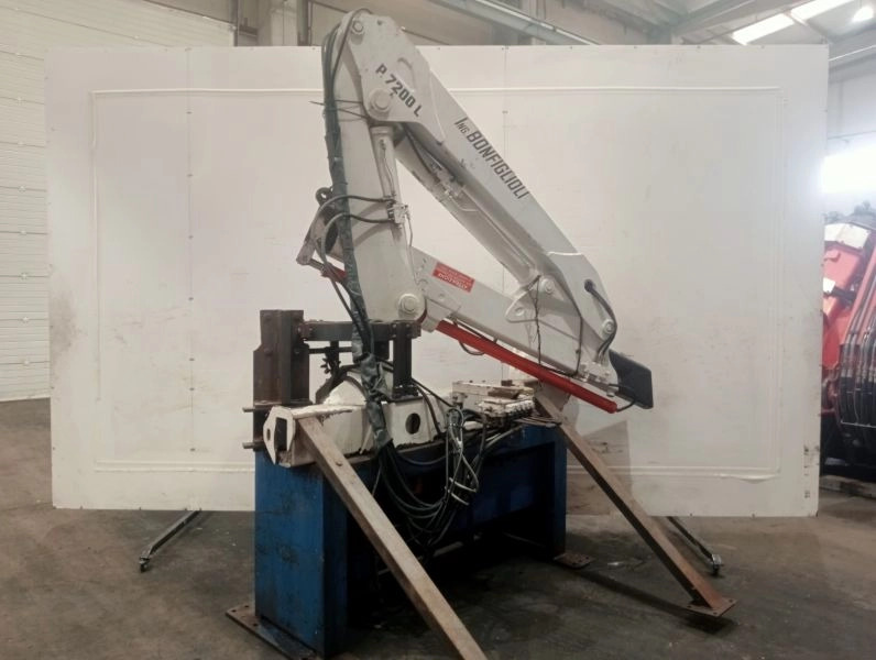 Grúa Bonfiglioli P.7200L - Кран-манипулятор для Грузовиков: фото 1 Grúa Bonfiglioli P.7200L - Кран-манипулятор для Грузовиков: фото 1