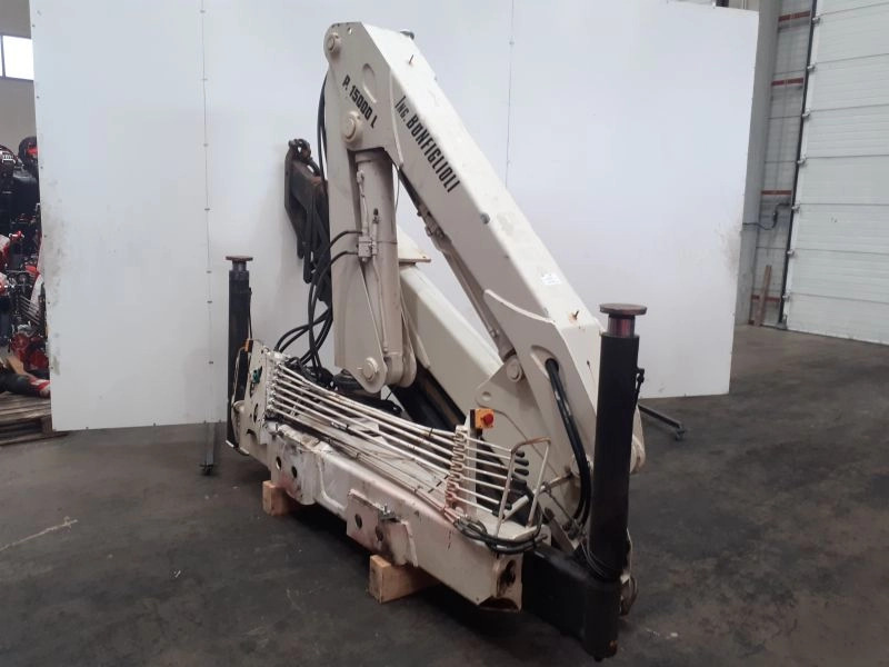 Grúa Bonfiglioli P15000L - Кран-манипулятор для Грузовиков: фото 3 Grúa Bonfiglioli P15000L - Кран-манипулятор для Грузовиков: фото 3