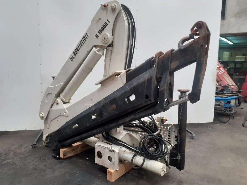 Grúa Bonfiglioli P15000L - Кран-манипулятор для Грузовиков: фото 4 Grúa Bonfiglioli P15000L - Кран-манипулятор для Грузовиков: фото 4