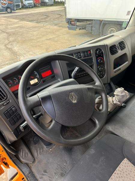 Renault Midlum 220 - Грузовик с закрытым кузовом: фото 5 Renault Midlum 220 - Грузовик с закрытым кузовом: фото 5