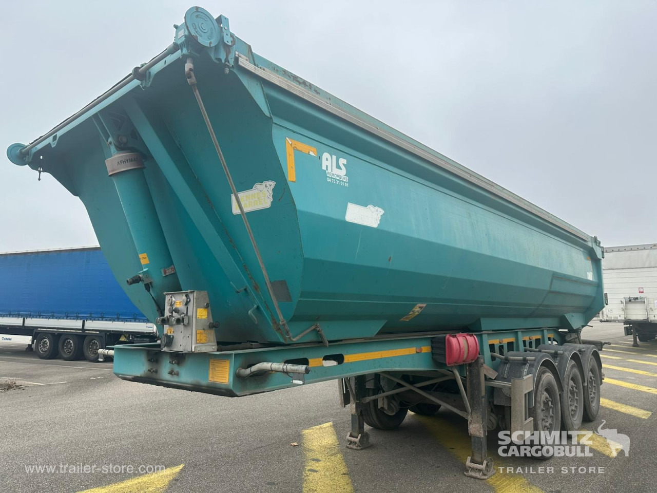 BENALU Tipper Steel half pipe body 39m³ - Самосвальный полуприцеп: фото 4 BENALU Tipper Steel half pipe body 39m³ - Самосвальный полуприцеп: фото 4