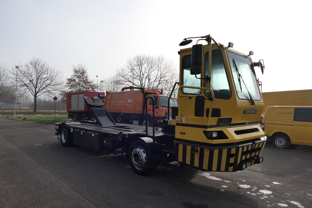 BC 182 Kamag Wiesel WBH 25 Umsetzfahrzeug - Грузовик-контейнеровоз/ Сменный кузов: фото 4 BC 182 Kamag Wiesel WBH 25 Umsetzfahrzeug - Грузовик-контейнеровоз/ Сменный кузов: фото 4