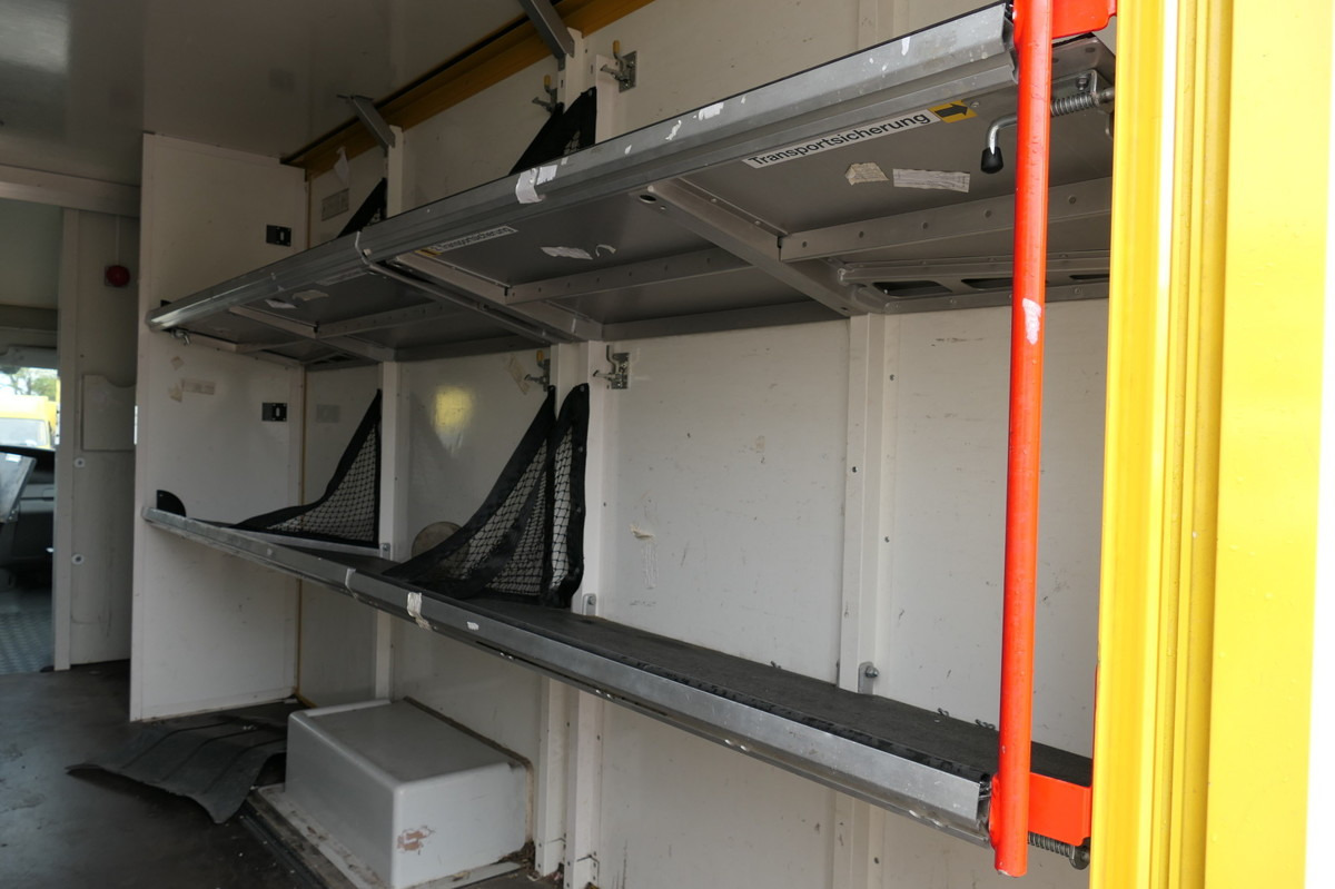 Фургон с закрытым кузовом IVECO Daily 35 S11 C30C AUTOMATIK KAMERA Regale LUFT D: фото 9 Фургон с закрытым кузовом IVECO Daily 35 S11 C30C AUTOMATIK KAMERA Regale LUFT D: фото 9