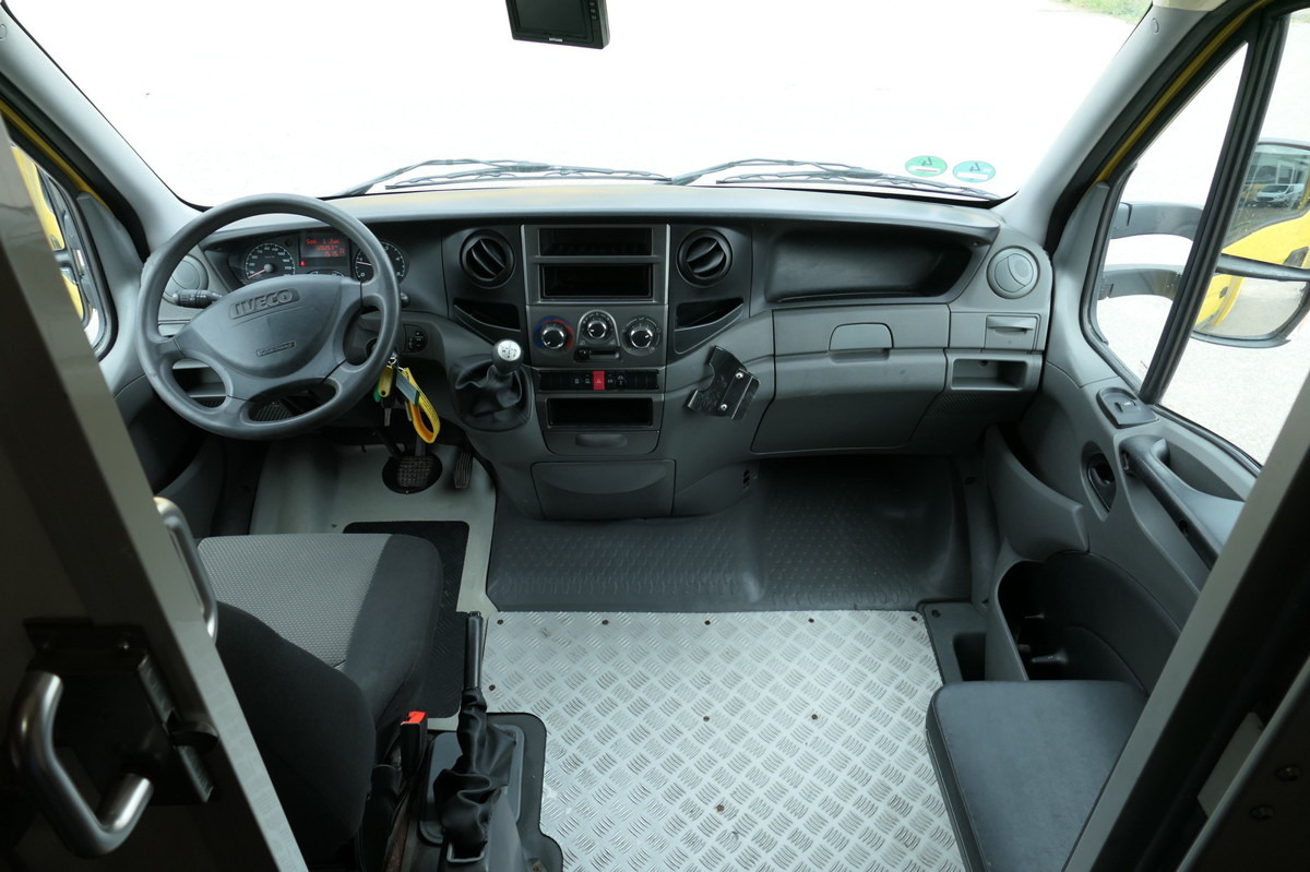 Фургон с закрытым кузовом IVECO Daily 35 S11 C30C AUTOMATIK KAMERA Regale LUFT D: фото 9