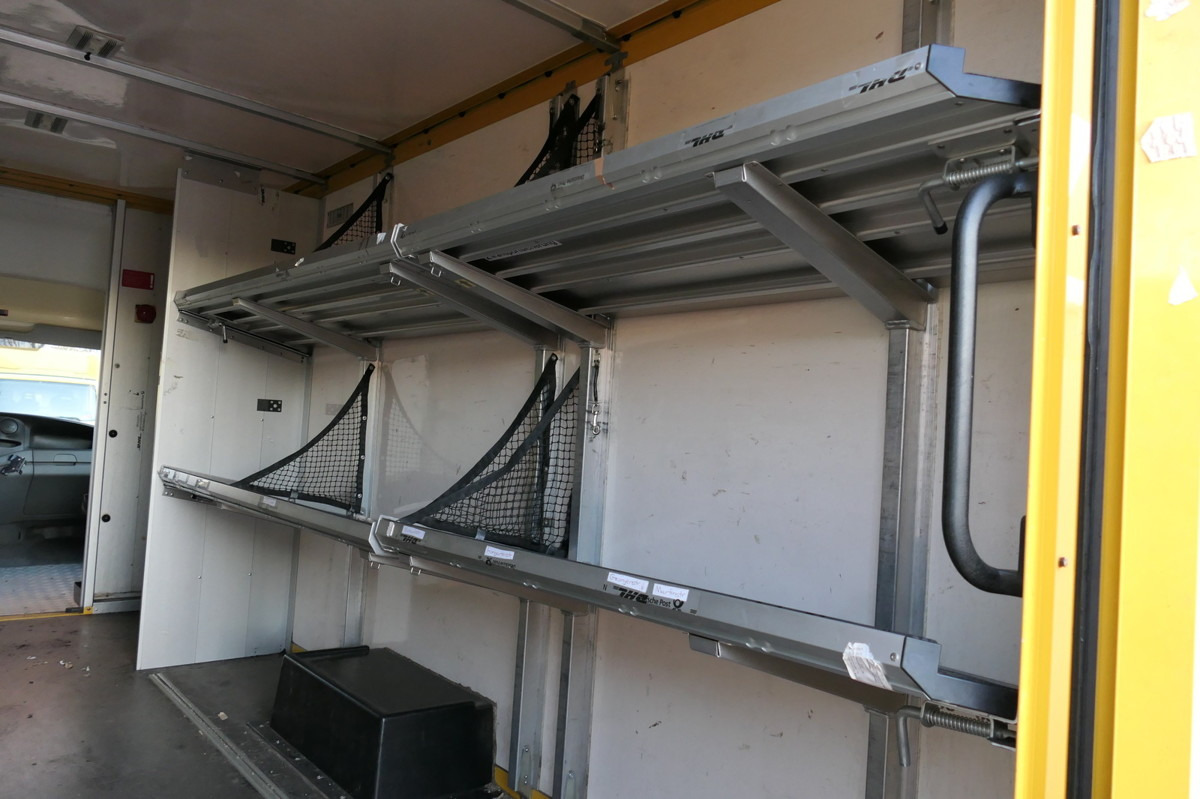 Фургон с закрытым кузовом IVECO Daily 35 S11 C30C AUTOMATIK KAMERA Regale LUFT D: фото 8 Фургон с закрытым кузовом IVECO Daily 35 S11 C30C AUTOMATIK KAMERA Regale LUFT D: фото 8