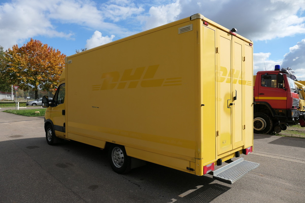 IVECO Daily 35 S11 C30C AUTOMATIK KAMERA Regale LUFT D - Фургон с закрытым кузовом: фото 4 IVECO Daily 35 S11 C30C AUTOMATIK KAMERA Regale LUFT D - Фургон с закрытым кузовом: фото 4