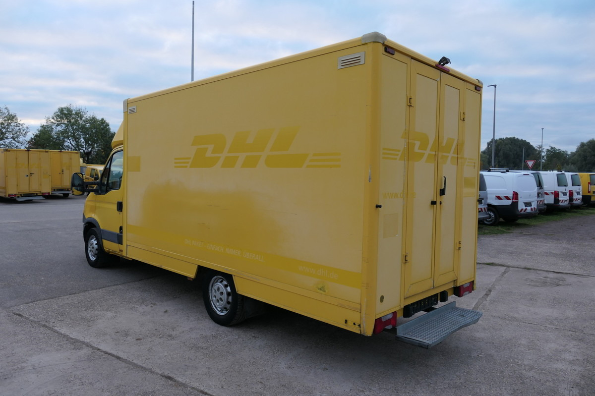 IVECO Daily 35 S11 C30C AUTOMATIK KAMERA Regale LUFT D - Фургон с закрытым кузовом: фото 4 IVECO Daily 35 S11 C30C AUTOMATIK KAMERA Regale LUFT D - Фургон с закрытым кузовом: фото 4