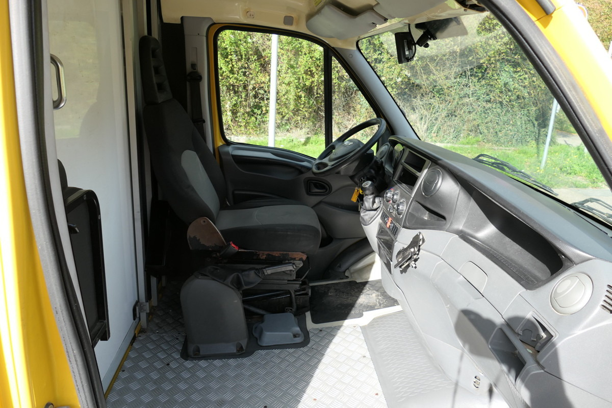IVECO Daily 35 S11 C30C AUTOMATIK KAMERA Regale LUFT D - Фургон с закрытым кузовом: фото 5 IVECO Daily 35 S11 C30C AUTOMATIK KAMERA Regale LUFT D - Фургон с закрытым кузовом: фото 5