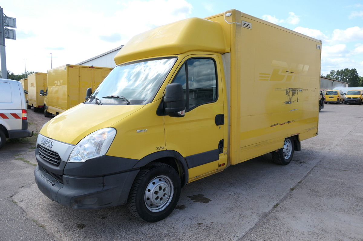 IVECO Daily 35 S11 C30C KURZ AUTOMATIK KAMERA Regale L - Фургон с закрытым кузовом: фото 1 IVECO Daily 35 S11 C30C KURZ AUTOMATIK KAMERA Regale L - Фургон с закрытым кузовом: фото 1