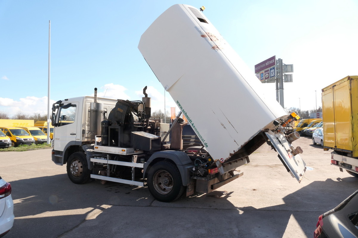 MERCEDES-BENZ Atego 1518 LKO 4x2 - Подметально-уборочная машина: фото 1 MERCEDES-BENZ Atego 1518 LKO 4x2 - Подметально-уборочная машина: фото 1