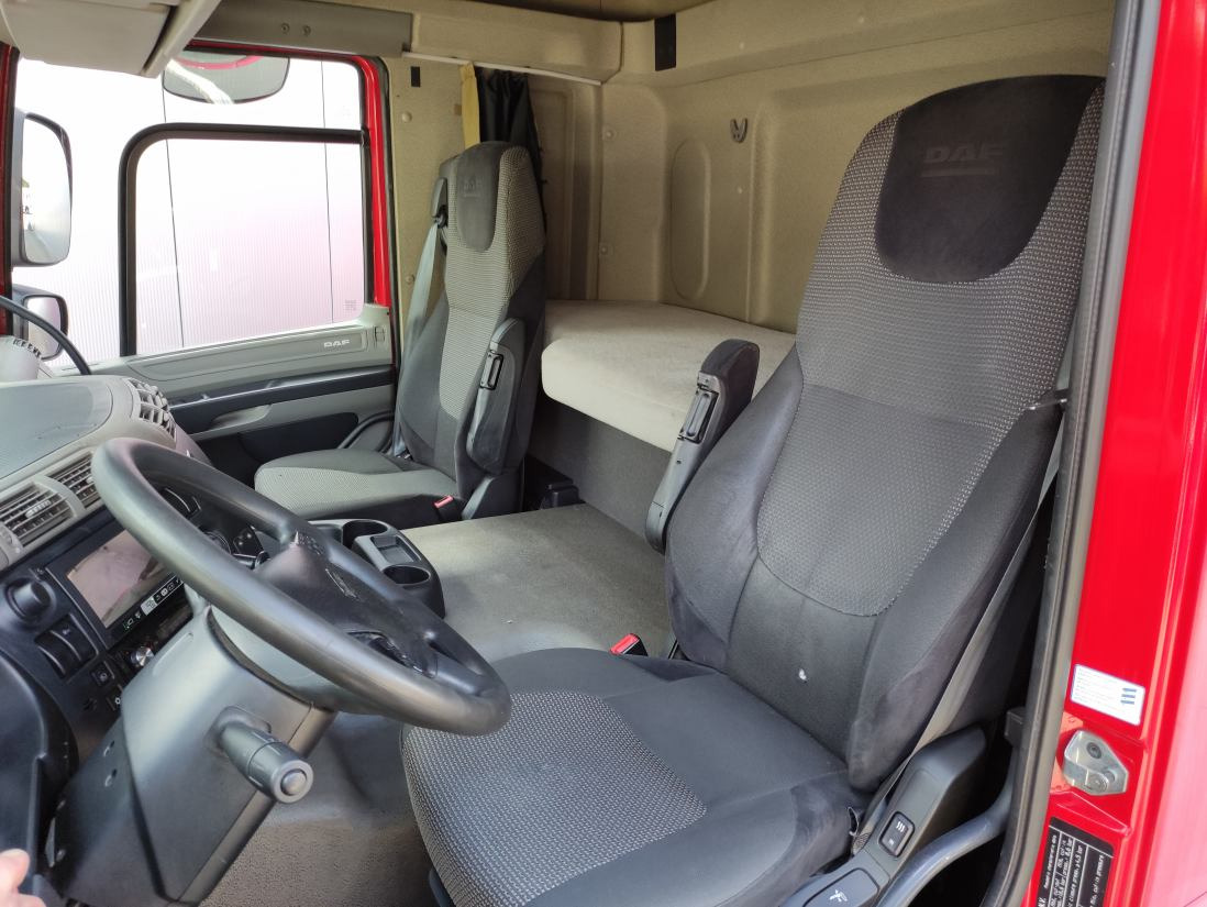 DAF CF 85.410 4x2 Spacecab - Грузовик с закрытым кузовом: фото 5 DAF CF 85.410 4x2 Spacecab - Грузовик с закрытым кузовом: фото 5