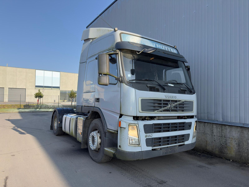 Volvo fm 330 - Тягач: фото 1 Volvo fm 330 - Тягач: фото 1