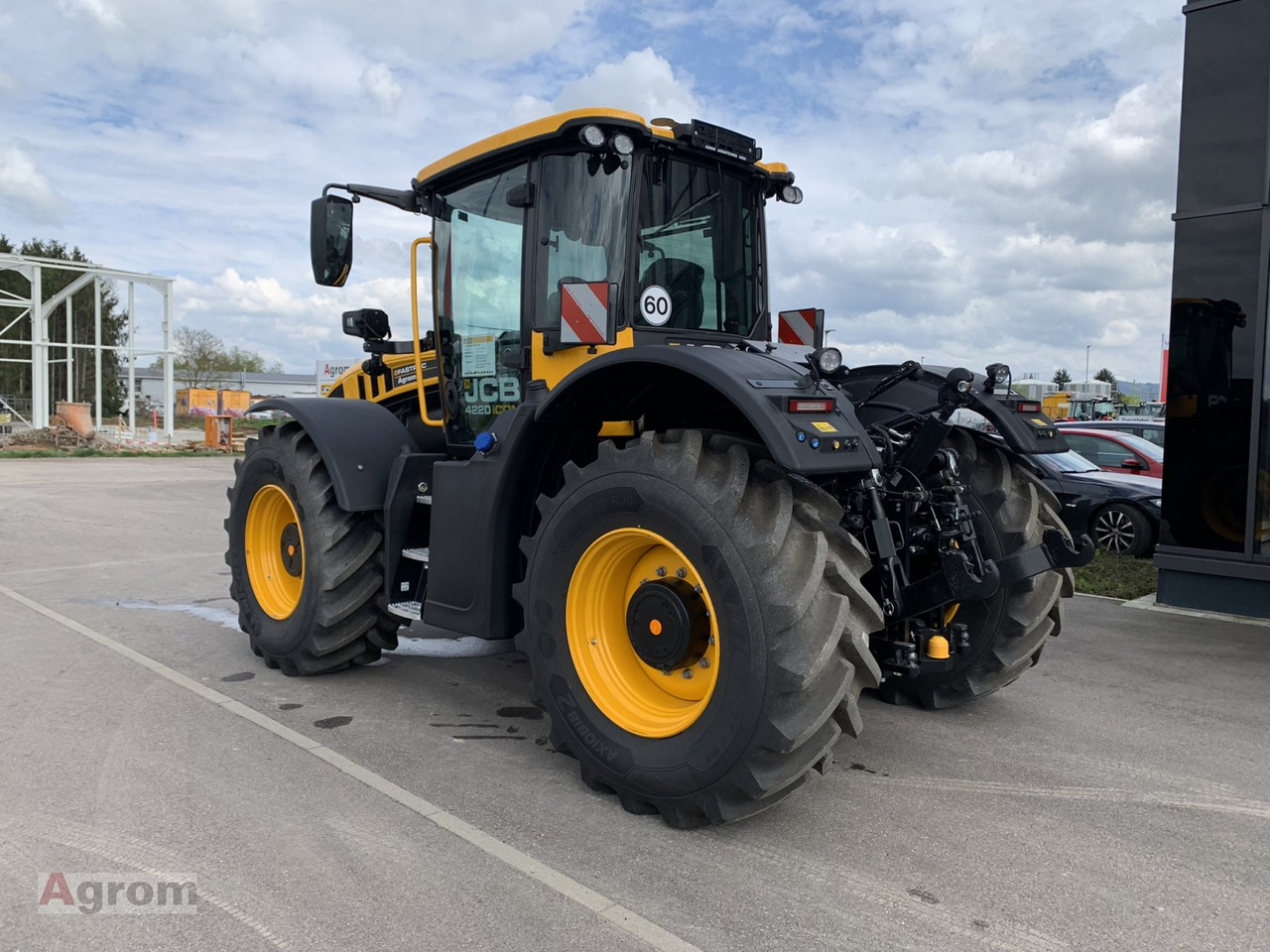 JCB Fastrac 4220 iCON - Трактор: фото 3 JCB Fastrac 4220 iCON - Трактор: фото 3