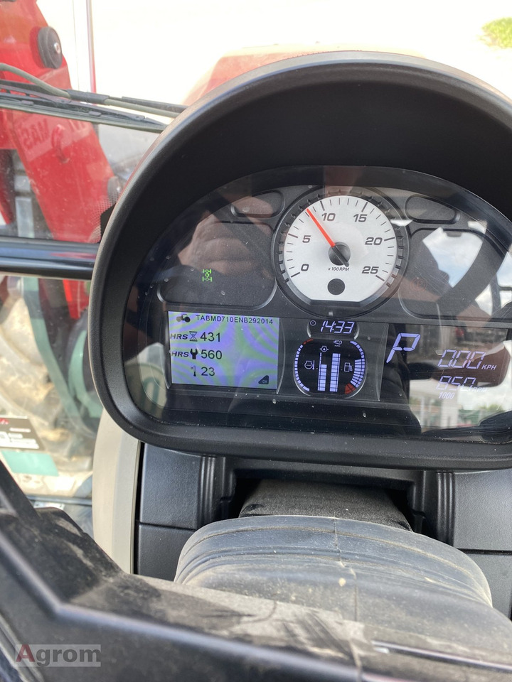 Massey Ferguson 5711 M DYNA-4 - Трактор: фото 2 Massey Ferguson 5711 M DYNA-4 - Трактор: фото 2