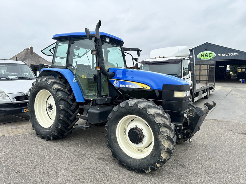 New Holland TM 120 - Трактор: фото 4 New Holland TM 120 - Трактор: фото 4