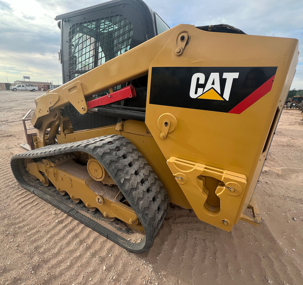 Caterpillar 279D - Мини-погрузчик с бортовым поворотом: фото 1 Caterpillar 279D - Мини-погрузчик с бортовым поворотом: фото 1