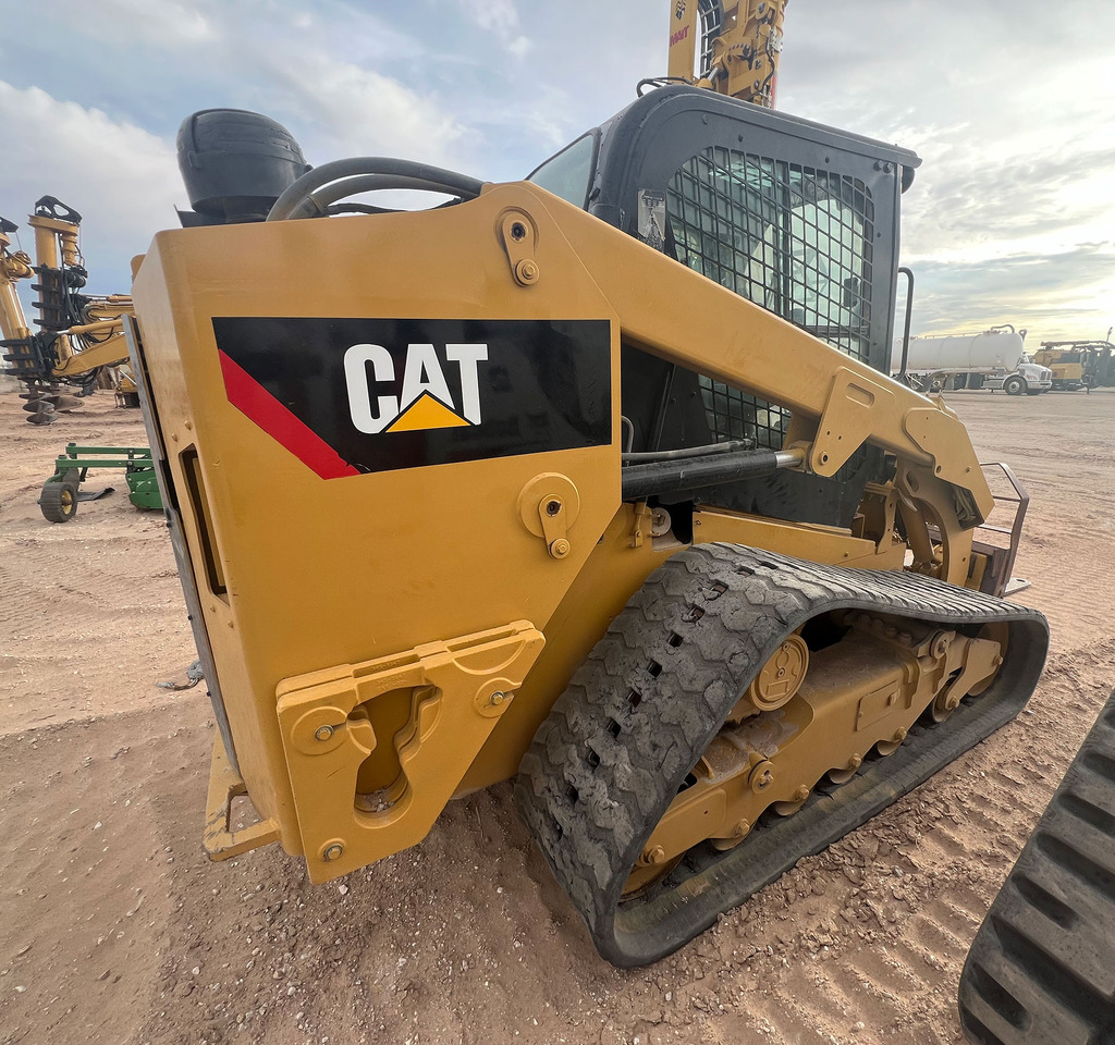 Caterpillar 279D - Мини-погрузчик с бортовым поворотом: фото 3 Caterpillar 279D - Мини-погрузчик с бортовым поворотом: фото 3
