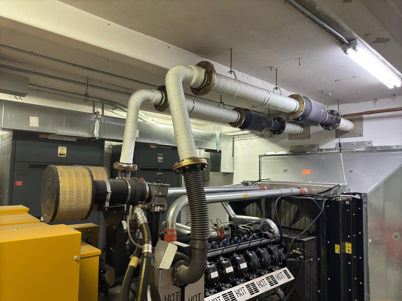 Электрогенератор Caterpillar DG450 GC: фото 6 Электрогенератор Caterpillar DG450 GC: фото 6