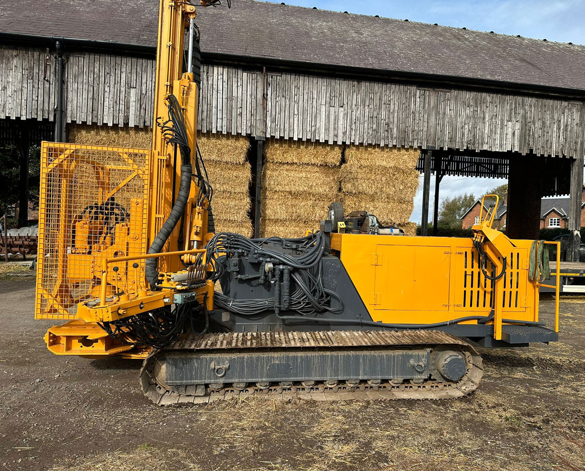 Klemm KR709-1 - Буровая машина: фото 1 Klemm KR709-1 - Буровая машина: фото 1