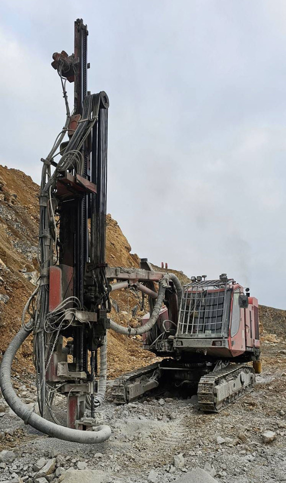 Sandvik DX780 - Буровая машина: фото 1 Sandvik DX780 - Буровая машина: фото 1