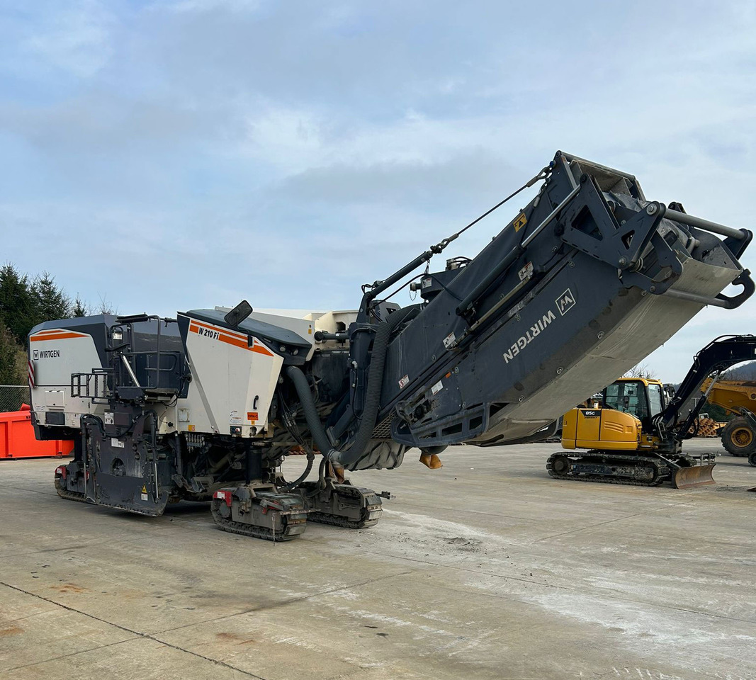 Wirtgen W 210 FI - Асфальтоукладчик: фото 3 Wirtgen W 210 FI - Асфальтоукладчик: фото 3