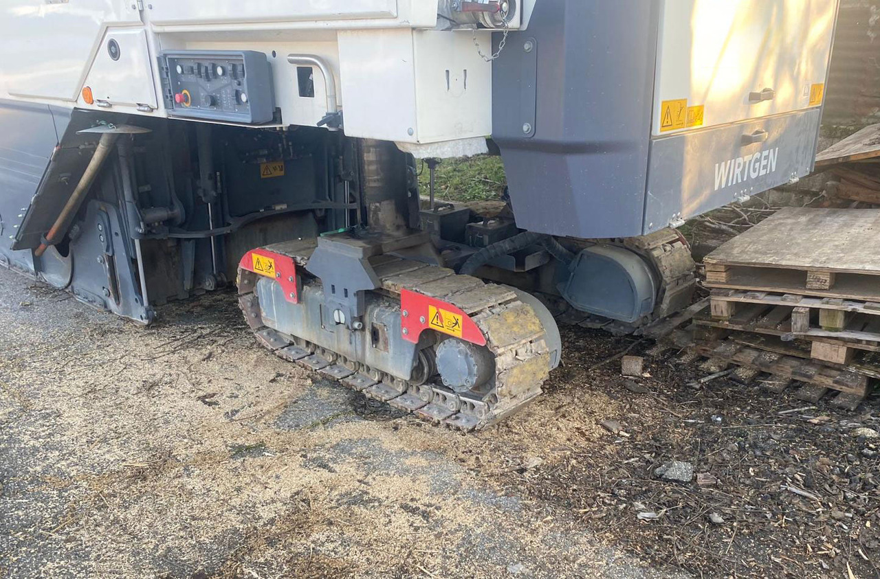 Wirtgen W 210 FI - Дорожная фреза: фото 3 Wirtgen W 210 FI - Дорожная фреза: фото 3