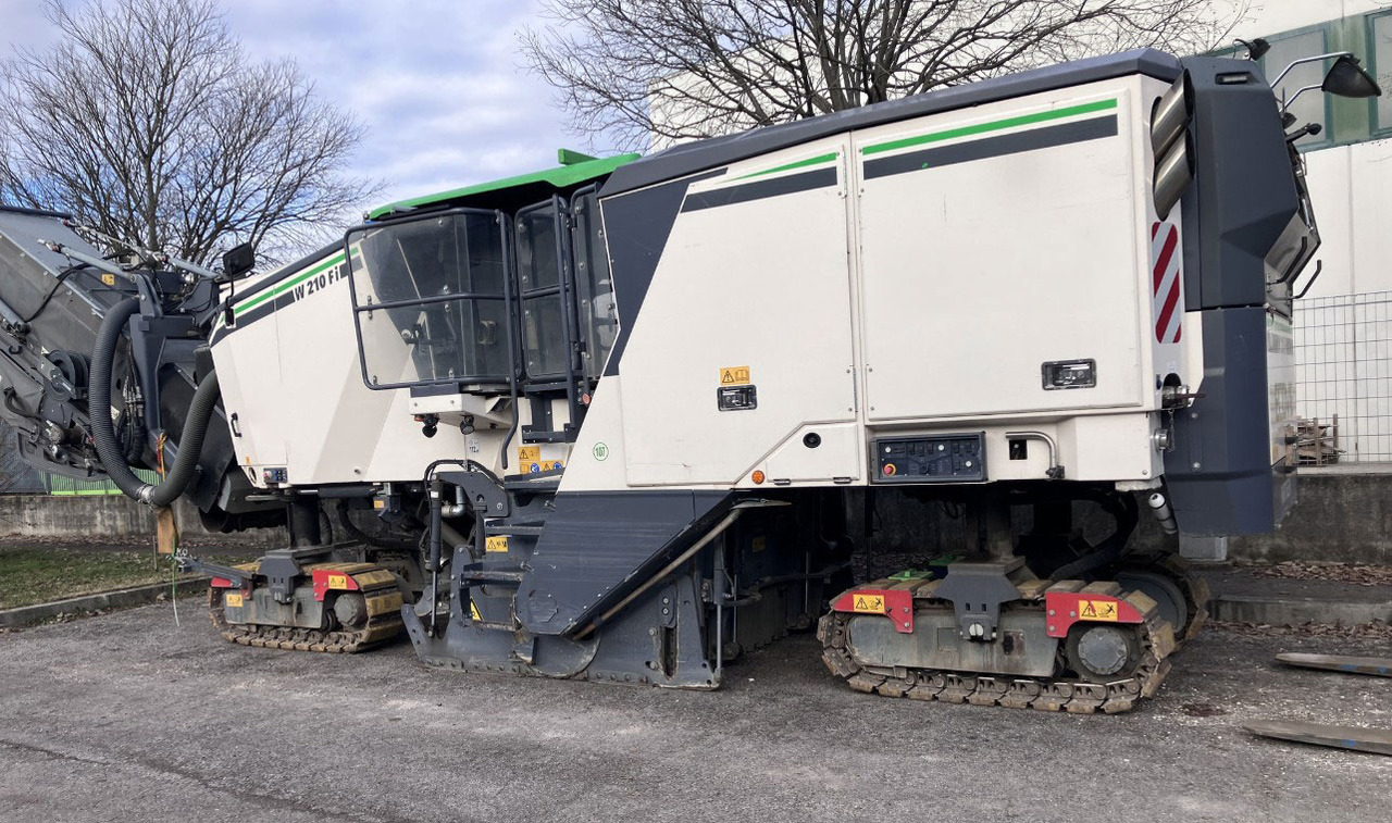 Wirtgen W 210 FI - Дорожная фреза: фото 3 Wirtgen W 210 FI - Дорожная фреза: фото 3