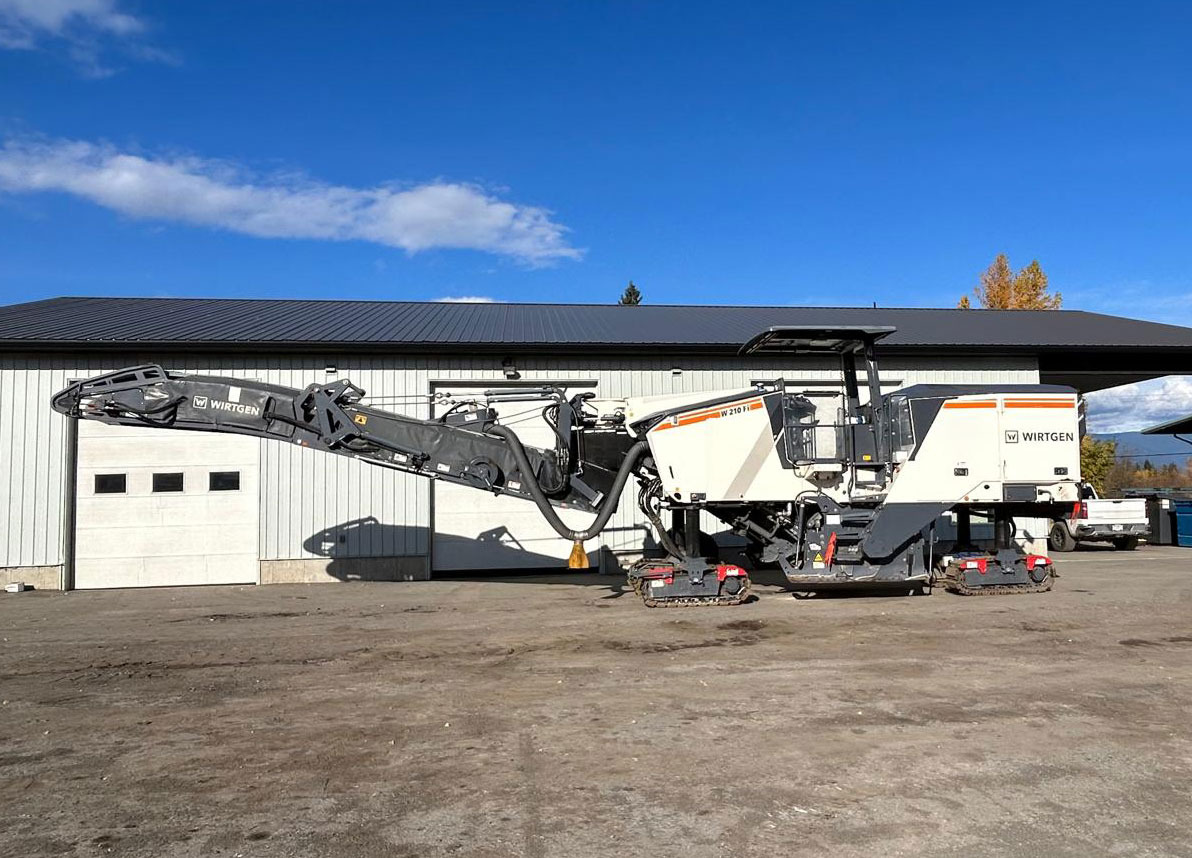 Wirtgen W 210 FI - Дорожная фреза: фото 1 Wirtgen W 210 FI - Дорожная фреза: фото 1