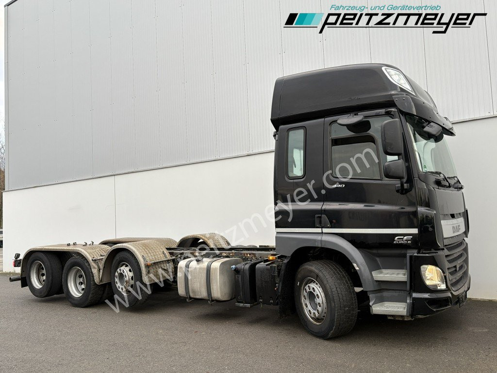 DAF CF 440 FAK 8x2 Fahrgestell Getriebe neuwertig - Грузовик-шасси: фото 2 DAF CF 440 FAK 8x2 Fahrgestell Getriebe neuwertig - Грузовик-шасси: фото 2