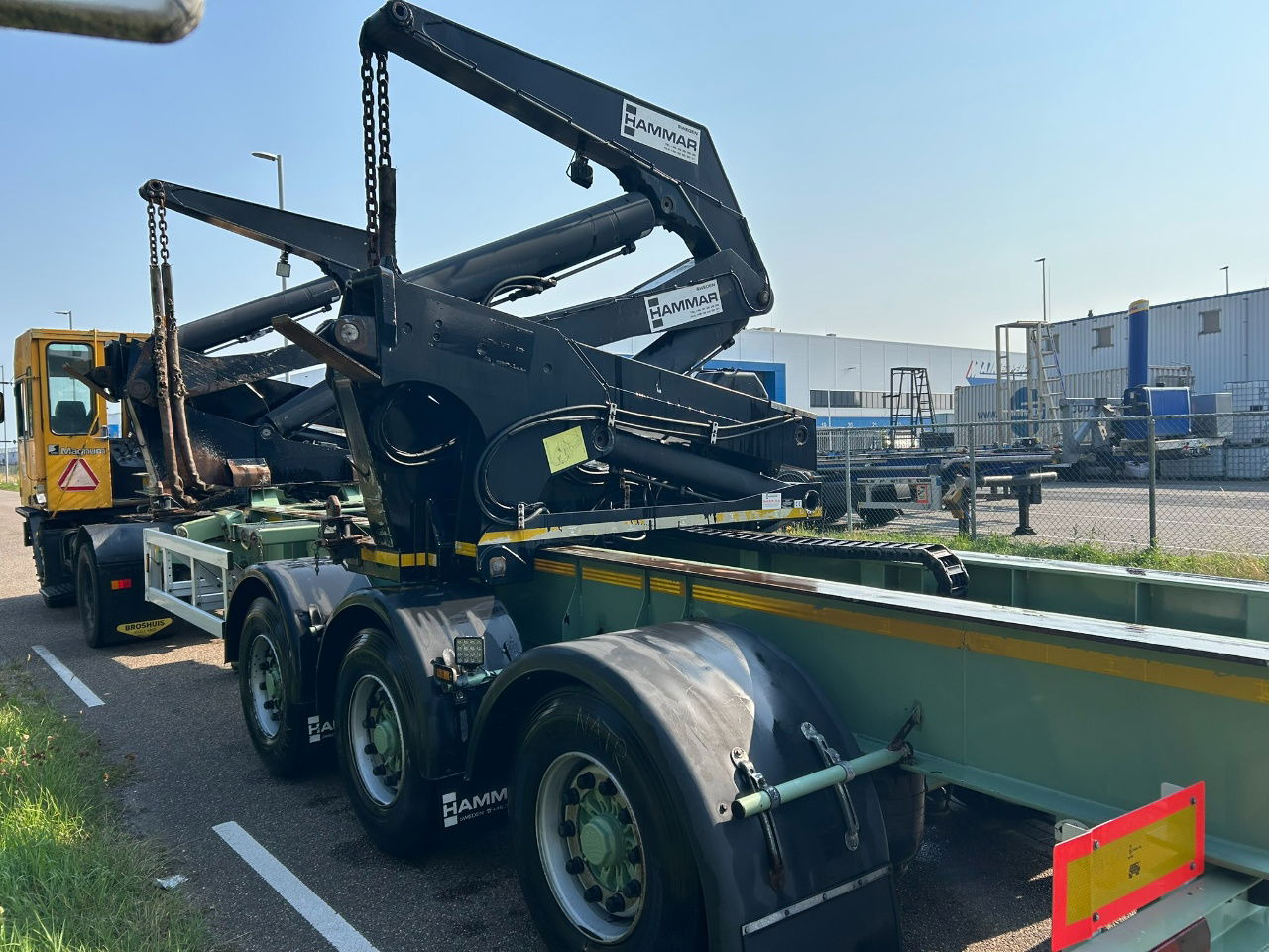 Hammar 195 HC / Wireless control / 33 tons / Telescopic chassis / last axle steering - Полуприцеп-контейнеровоз/ Сменный кузов: фото 3 Hammar 195 HC / Wireless control / 33 tons / Telescopic chassis / last axle steering - Полуприцеп-контейнеровоз/ Сменный кузов: фото 3