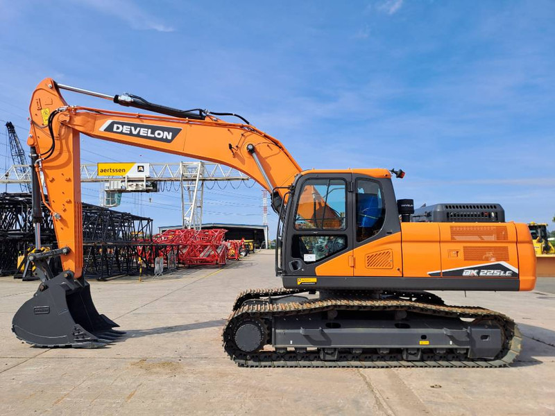 Develon DX225LC-7M (4 pieces available) - Гусеничный экскаватор: фото 1 Develon DX225LC-7M (4 pieces available) - Гусеничный экскаватор: фото 1