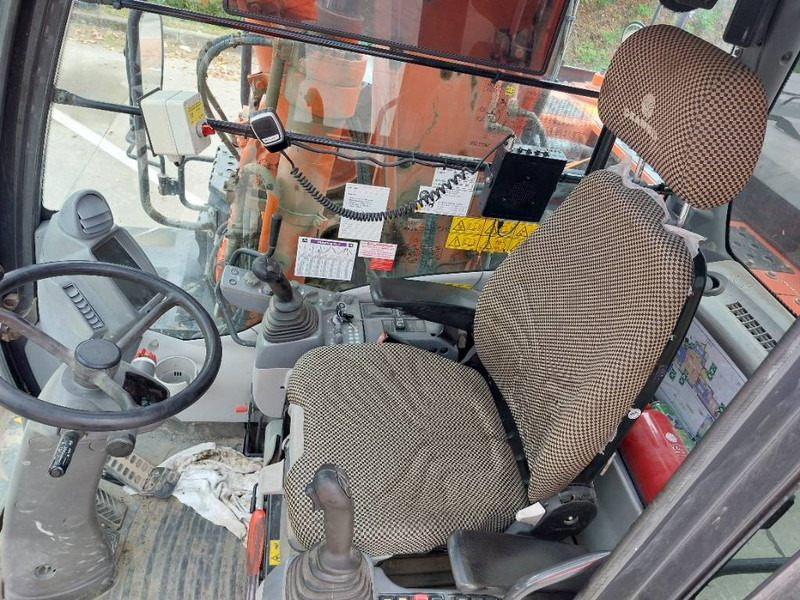 Колёсный экскаватор Hitachi ZX170W-6 (+ Rototilt R5): фото 7