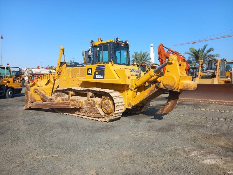 Komatsu D155A-6R (4 pcs available in Abu Dhabi) - Бульдозер: фото 2 Komatsu D155A-6R (4 pcs available in Abu Dhabi) - Бульдозер: фото 2