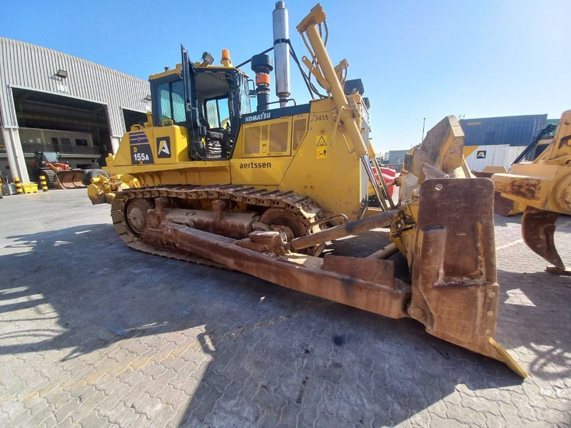 Komatsu D155A-6R (4 pieces available in Abu Dhabi) - Бульдозер: фото 4 Komatsu D155A-6R (4 pieces available in Abu Dhabi) - Бульдозер: фото 4