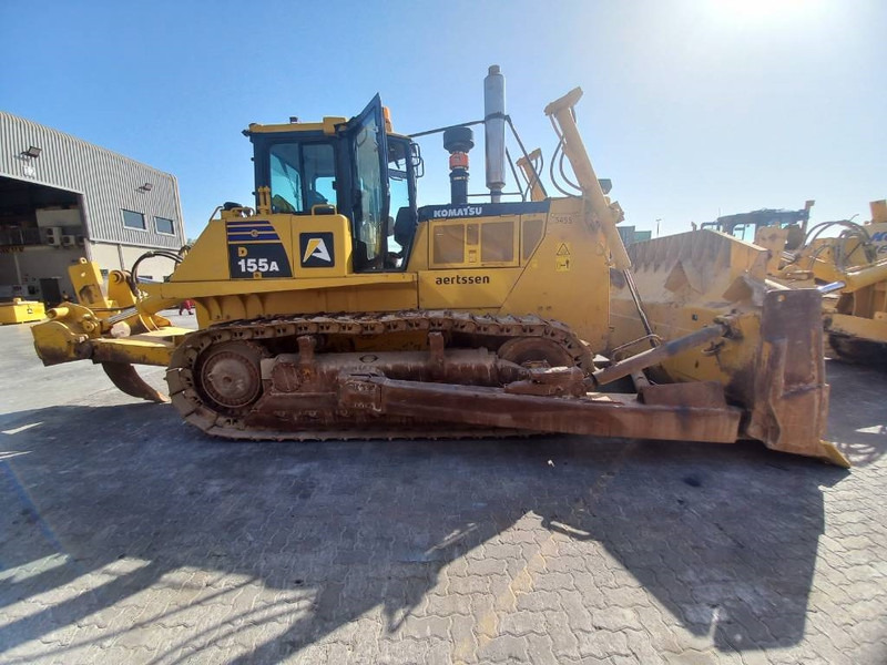 Komatsu D155A-6R (4 pieces available in Abu Dhabi) - Бульдозер: фото 2 Komatsu D155A-6R (4 pieces available in Abu Dhabi) - Бульдозер: фото 2