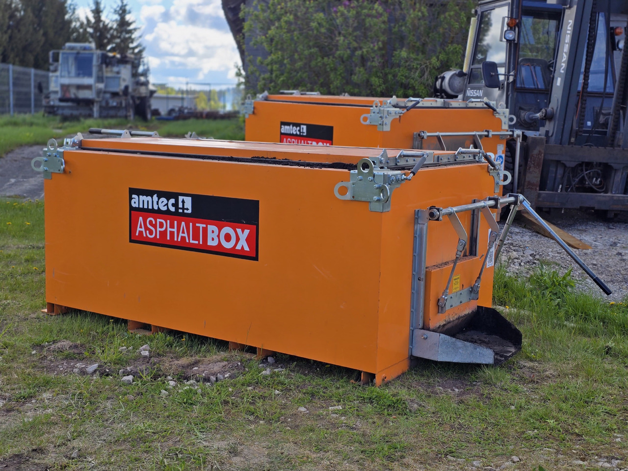 Amtec ATB3 Asphalt hot box - Асфальтоукладочная техника: фото 1 Amtec ATB3 Asphalt hot box - Асфальтоукладочная техника: фото 1