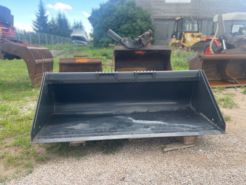 BOBCAT 1730mm - Ковш для Мини-погрузчиков с бортовым поворотом: фото 2 BOBCAT 1730mm - Ковш для Мини-погрузчиков с бортовым поворотом: фото 2