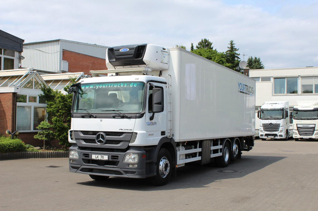 Mercedes-Benz Actros 2532 E5 CS 1150 Multi Bi-Temp LBW Rolltor - Рефрижератор: фото 1 Mercedes-Benz Actros 2532 E5 CS 1150 Multi Bi-Temp LBW Rolltor - Рефрижератор: фото 1
