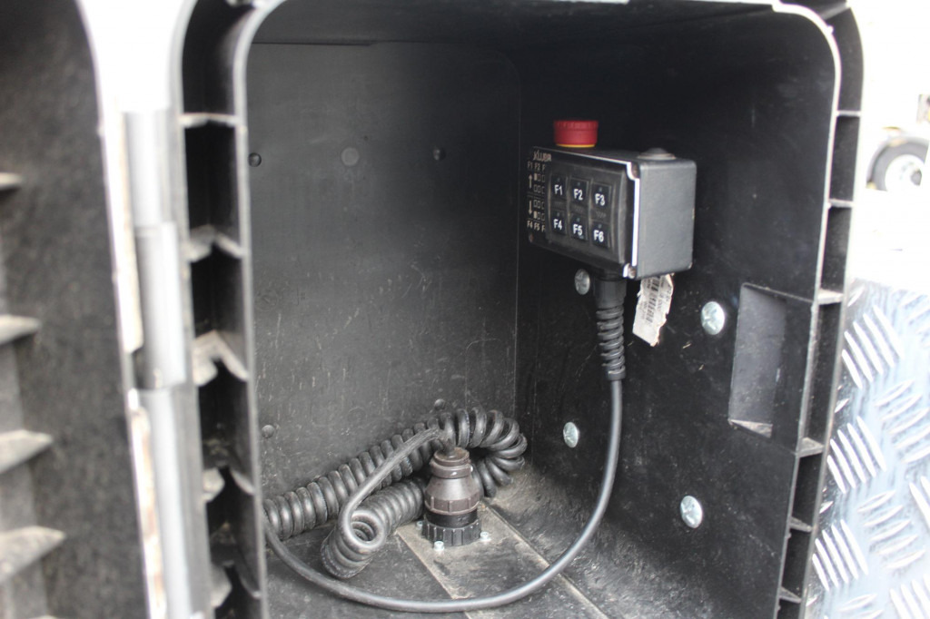 Renault Master Bühne KLUBB 11m 2 Personen Korb 200kg - Грузовик с подъемником: фото 5 Renault Master Bühne KLUBB 11m 2 Personen Korb 200kg - Грузовик с подъемником: фото 5