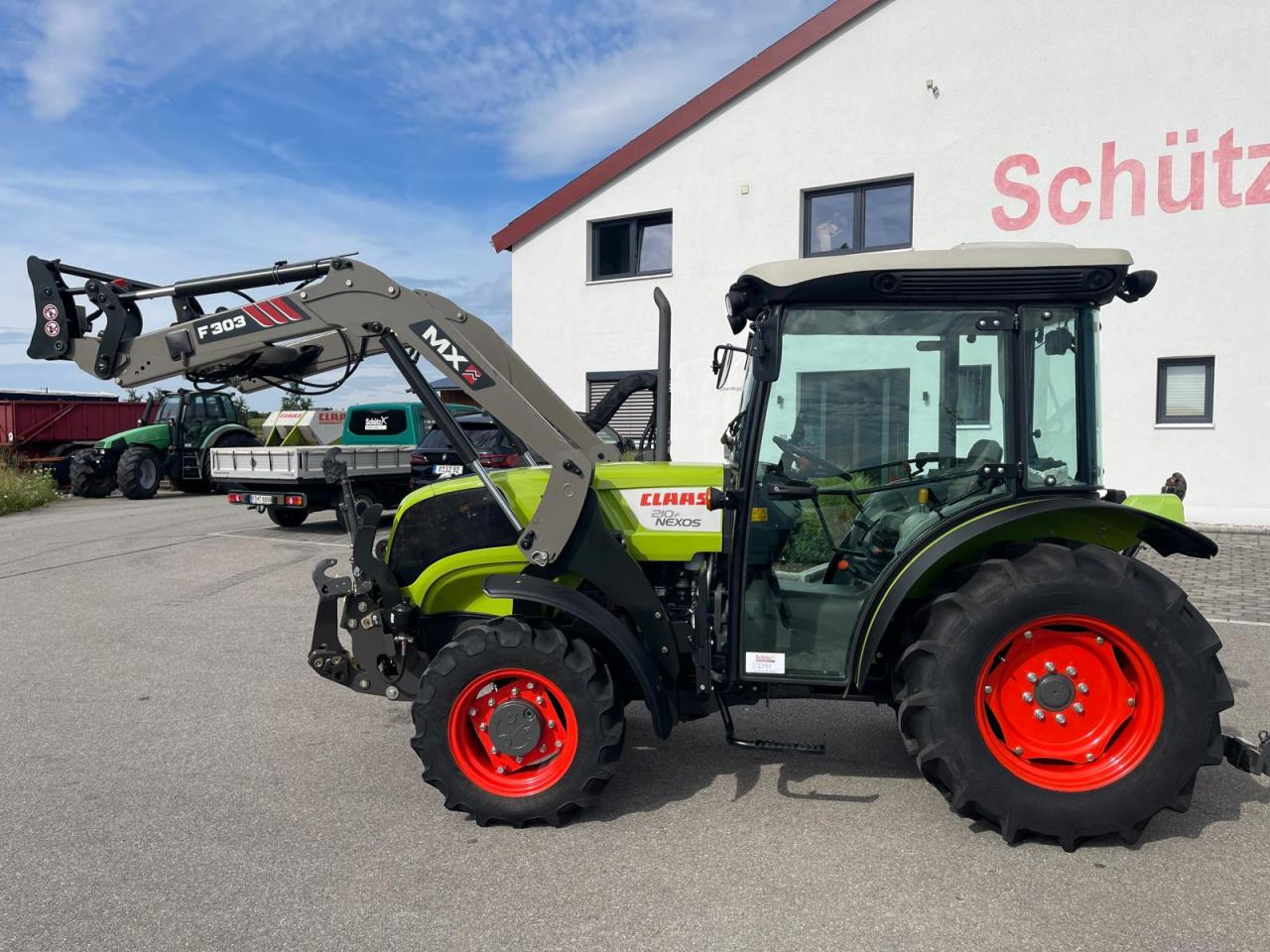CLAAS Nexos 210 mit Frontlader, 236Bh, FZW, NEUWERTIG! - Трактор: фото 2 CLAAS Nexos 210 mit Frontlader, 236Bh, FZW, NEUWERTIG! - Трактор: фото 2