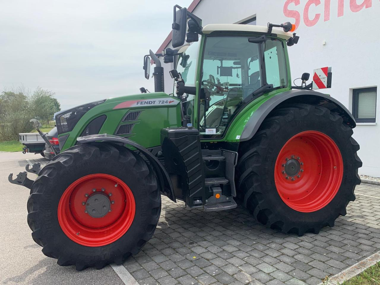 Fendt 724 Vario Power Plus mit GPS - Трактор: фото 4 Fendt 724 Vario Power Plus mit GPS - Трактор: фото 4