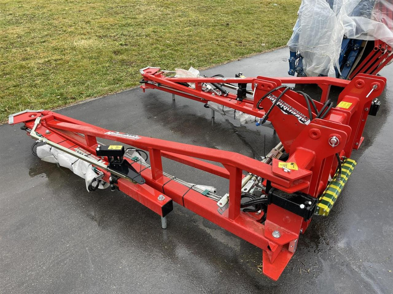 Hatzenbichler Neuer unbenutzter Striegel mit hydraulischer Druckverstellung, 12m AB, Hatzenbichler Striegel - Борона: фото 2 Hatzenbichler Neuer unbenutzter Striegel mit hydraulischer Druckverstellung, 12m AB, Hatzenbichler Striegel - Борона: фото 2